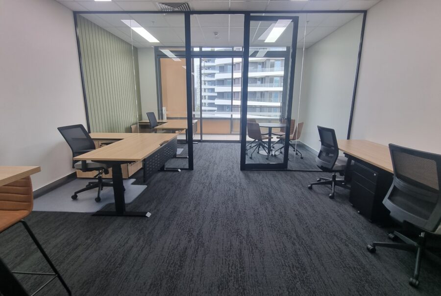 Broadloom 900x604